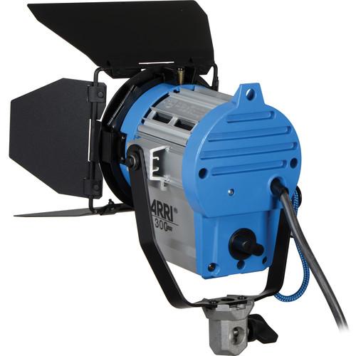ARRI 300 Plus Tungsten Fresnel (Silver/Blue)
